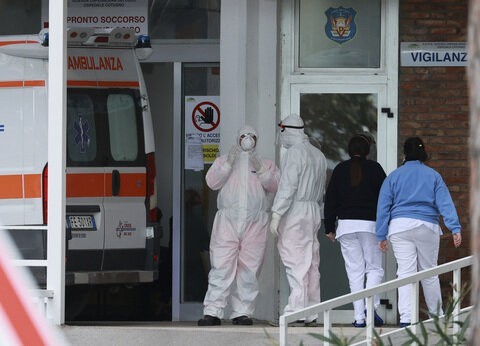 Coronavirus: a Napoli 421 casi, 115 in ospedale