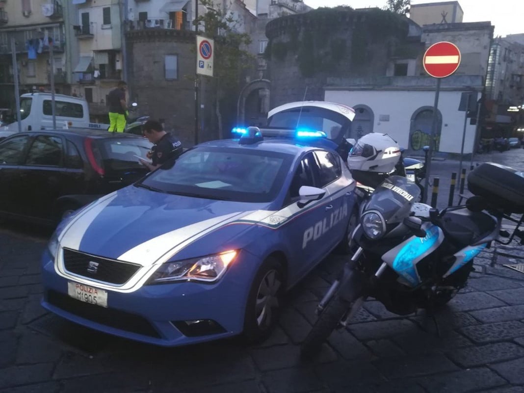 Porta Nolana, lite in strada degenera