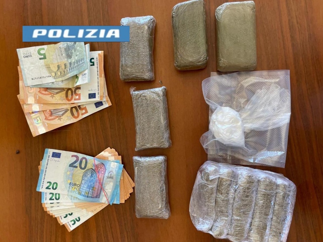 bagnoli droga nel borsone