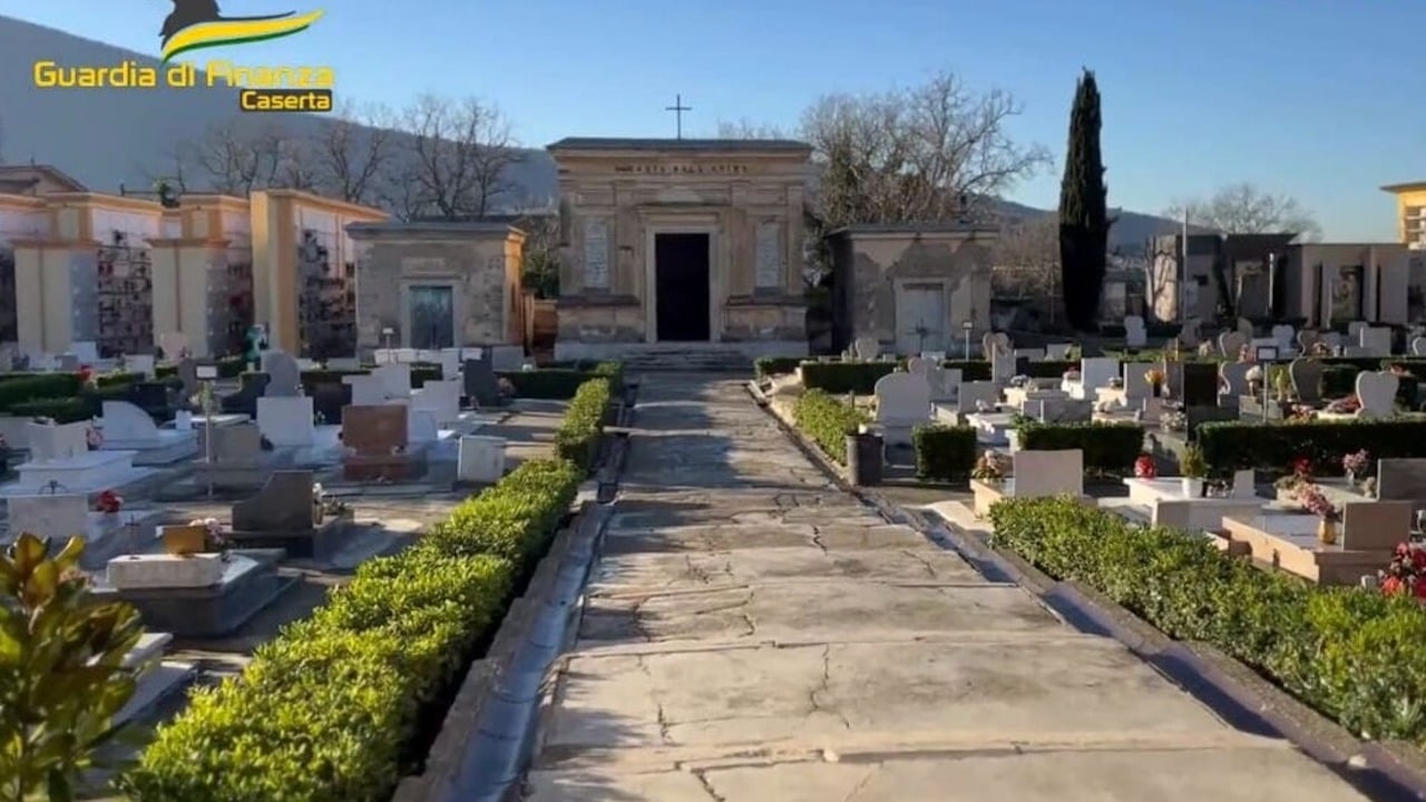 cimitero santa maria a vico