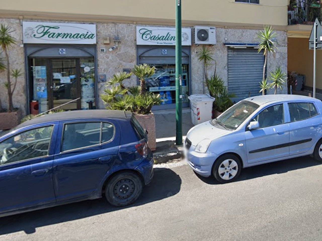 Napoli furto nella farmacia di via Terracina: presa la cassa automatica