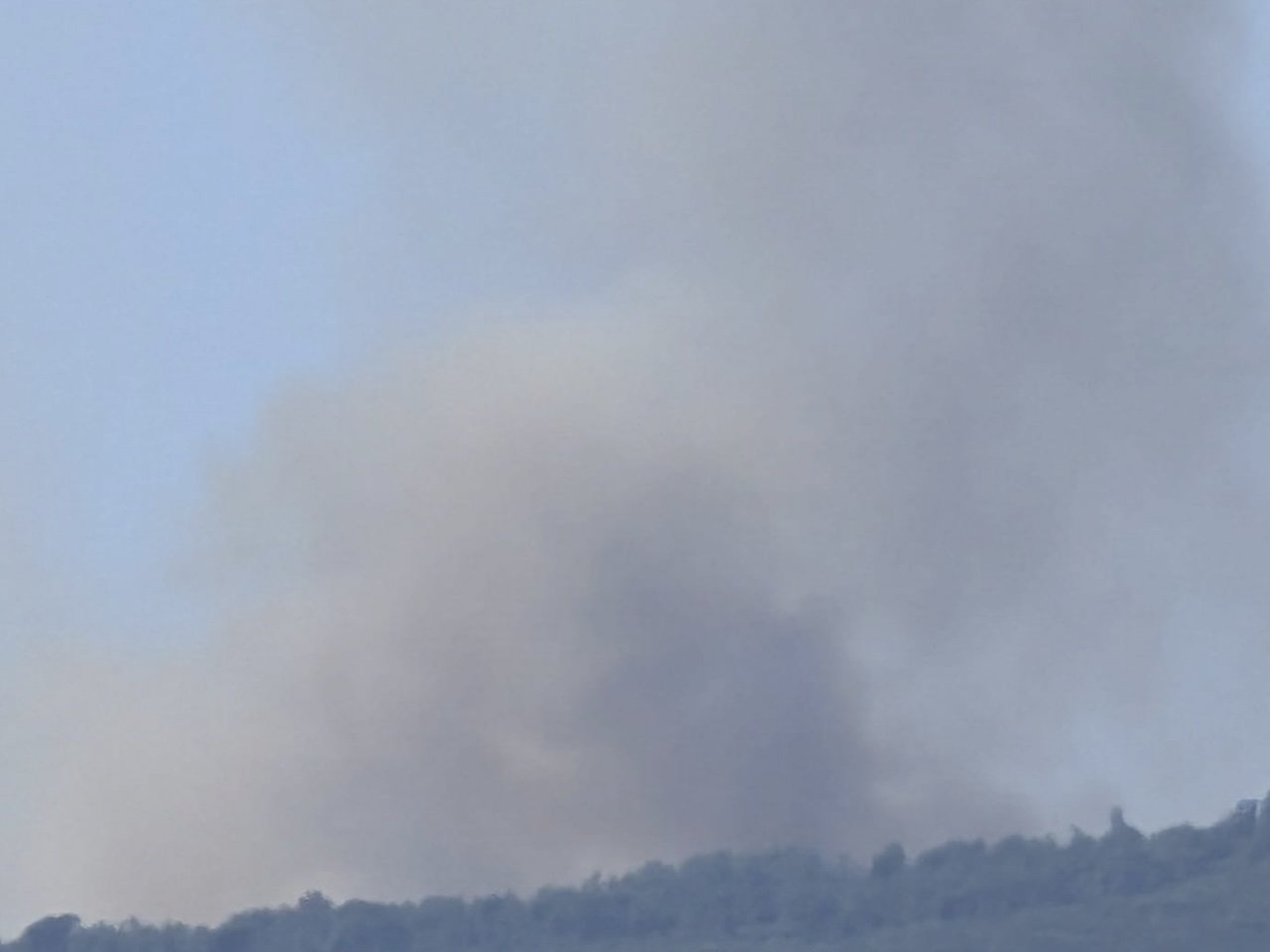 fiamme sul Vesuvio