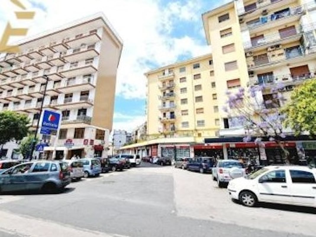 napoli, piazza di spaccio di vico fornelle