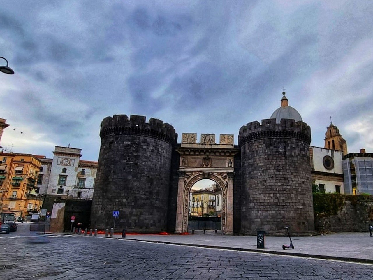 napoli, blitz antidroga a porta capuana