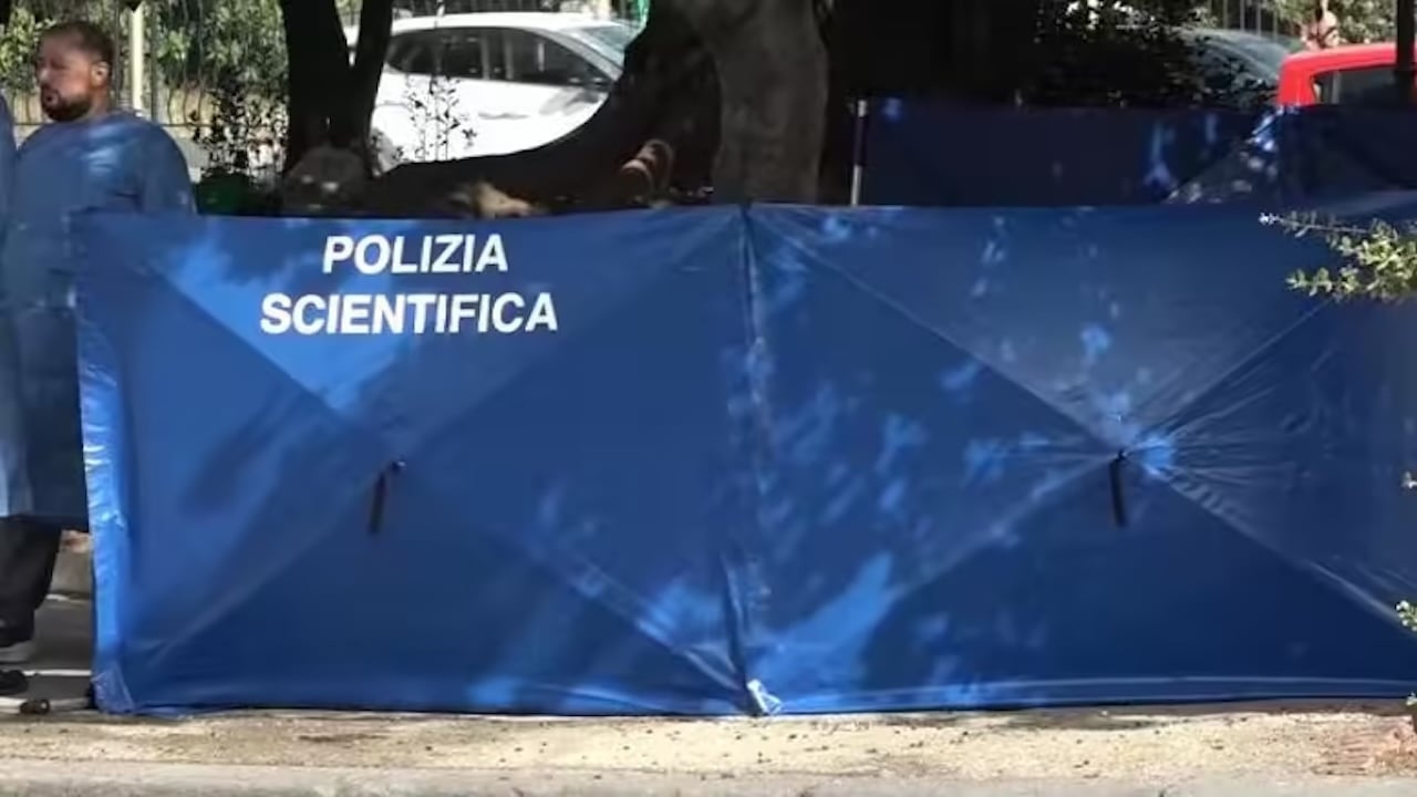 Napoli, clochard ucciso nei giardinetti di viale Dohrn