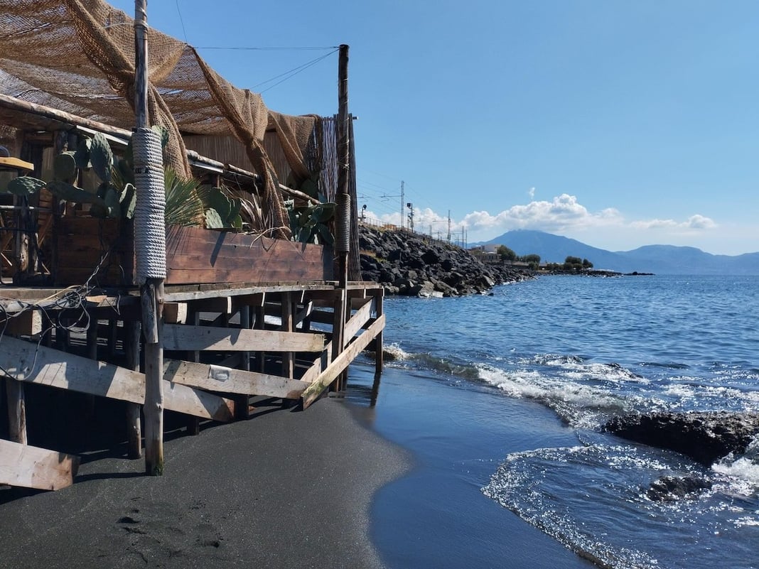 Ercolano, il Tar condanna il lido La Favorita