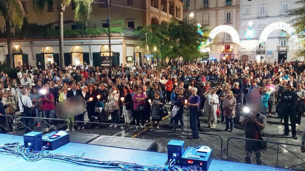 La penisola sorrentina è scesa in strada per il ritorno di Ethan