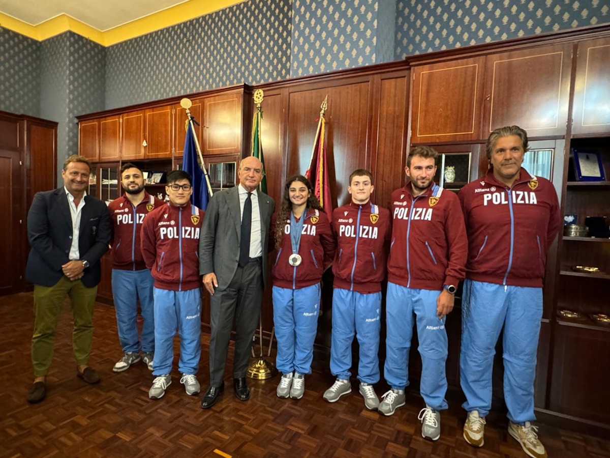 Napoli, il Questore incontra gli atleti delle Fiamme Oro medagliati alle Olimpiadi di Parigi 2024