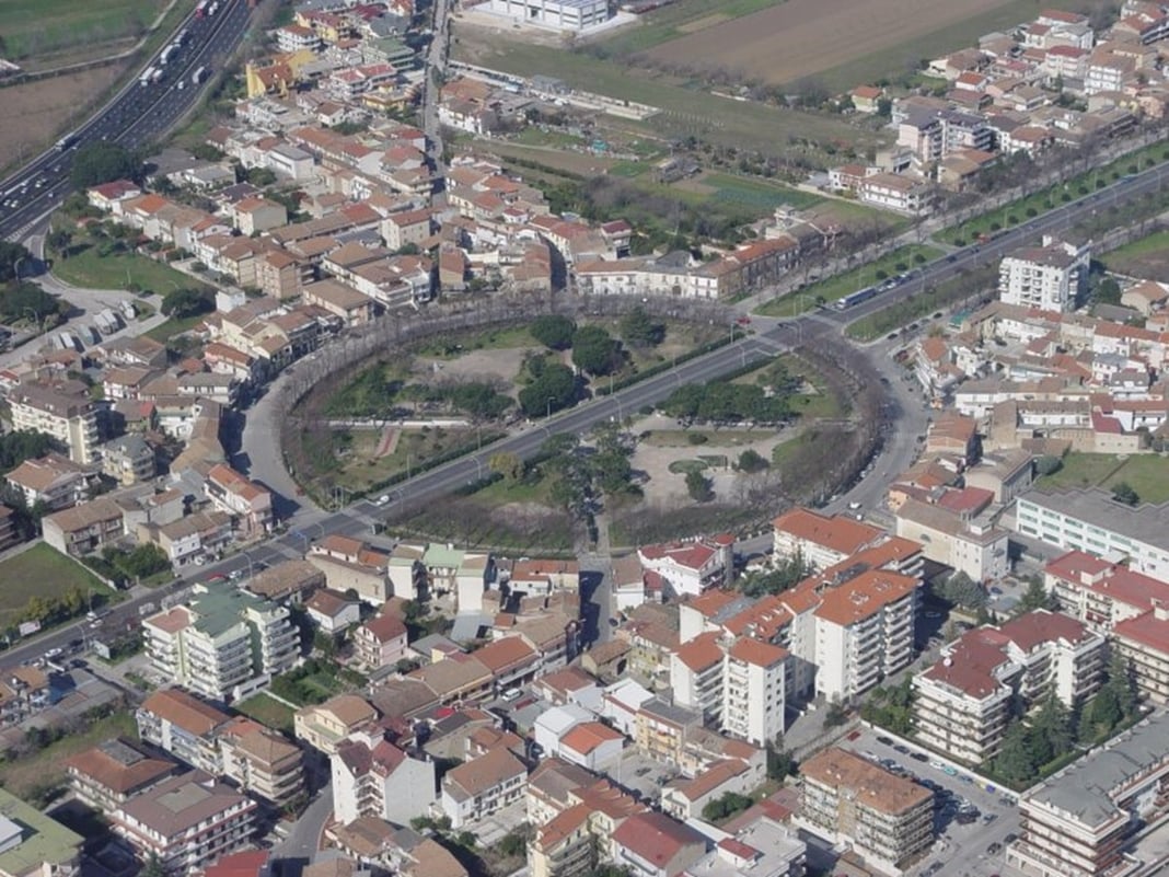 Caserta: smantellata piazza di spaccio alla rotonda di San Nicola la Strada, 4 arresti