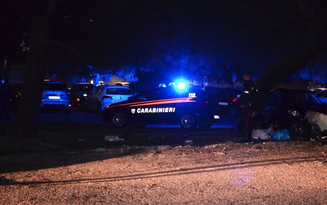 Rapina a Sant’Anastasia: carabiniere fuori servizio spara e ferisce un rapinatore