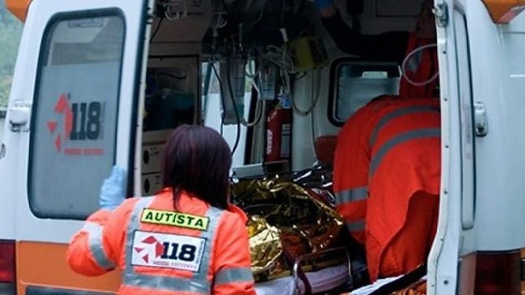Incidente stradale nell’Avellinese, muore in moto con il figlio: vittima un padre di tre bambini