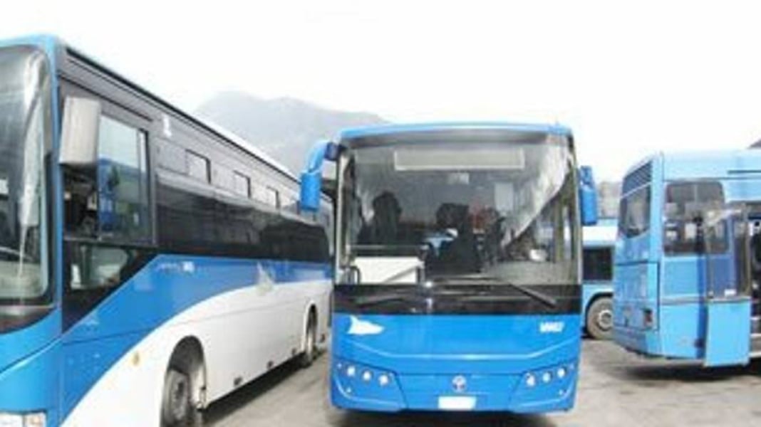 Autista aggredito da un passeggero: nuova violenza su un bus della Sita Sud a Salerno