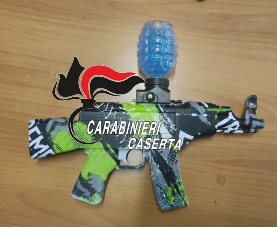 Aversa, sparavano pallini di gomma ai passanti