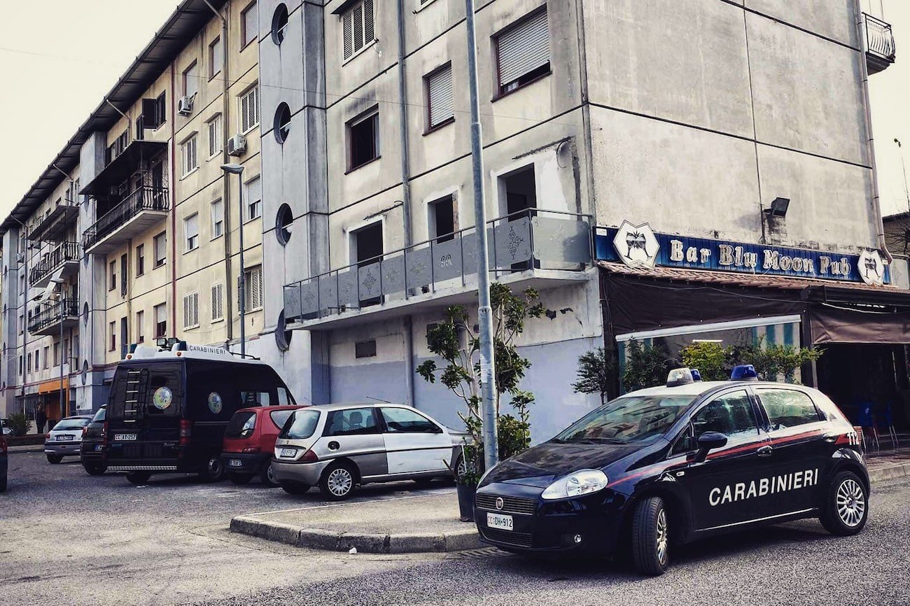 Melito, ritrova la casa occupata dopo un’assenza per lutto