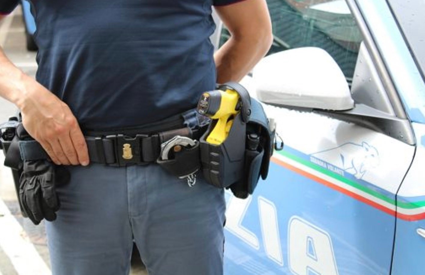 Trentenne muore dopo essere stato colpito con il taser: la Procura apre un’inchiesta